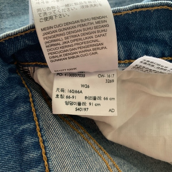 Levi’s Straight Leg Jeans NWOT - size 26 - Picture 12 of 12